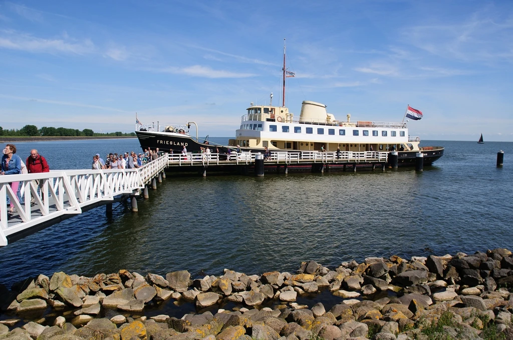 Veerdienst naar Medemblik