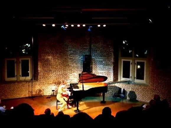 Drom theater