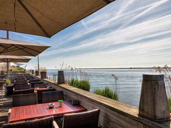 Terras restaurant De Mastenbar